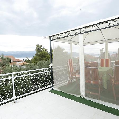 Apartment Magnolia Supetar Rum bild