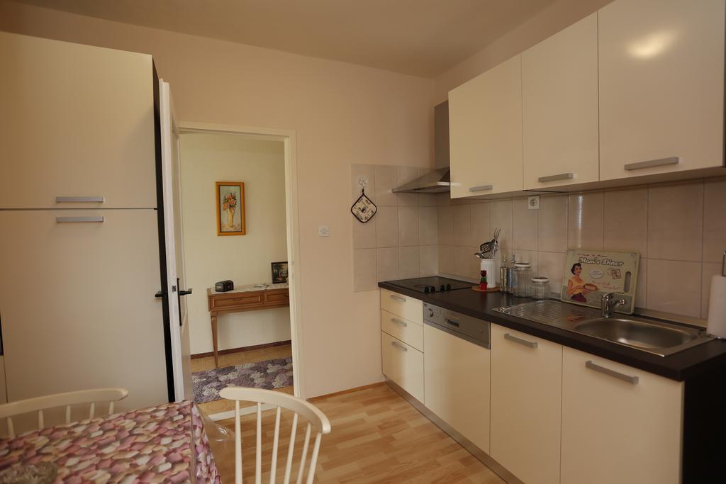 Apartment Magnolia Supetar Rum bild
