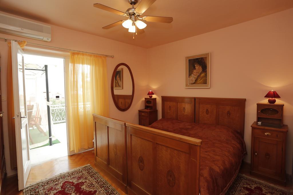 Apartment Magnolia Supetar Rum bild